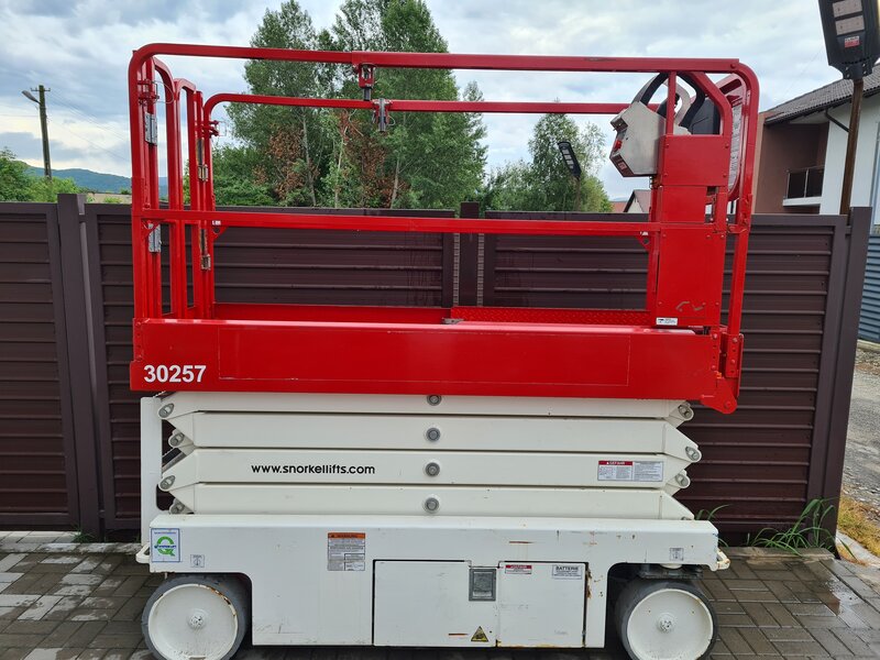 Vand nacela electrica tip foarfeca